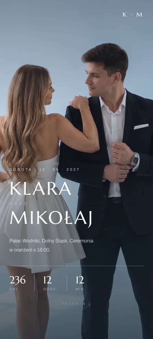 Podgląd szablonu strony ślubnej Blue Ribbon na ekranie telefonu